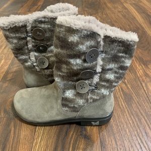 Algeria Nanook Suede Winter Boots, SZ 38